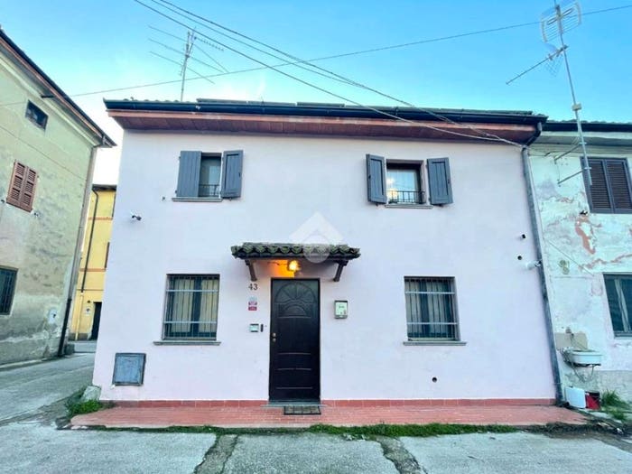 Appartamento trilocale in vendita in Via Passirano, Cavatigozzi, Cremona