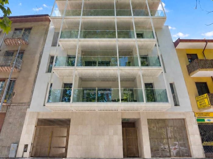 Appartamento quadrilocale in vendita in Viale Michelangelo Buonarroti, Sacro Cuore, Novara