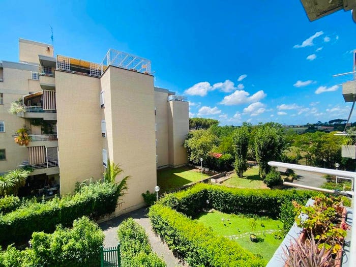 Appartamento con 5 locali in vendita in via poggio verde, Casetta Mattei Corviale, Roma