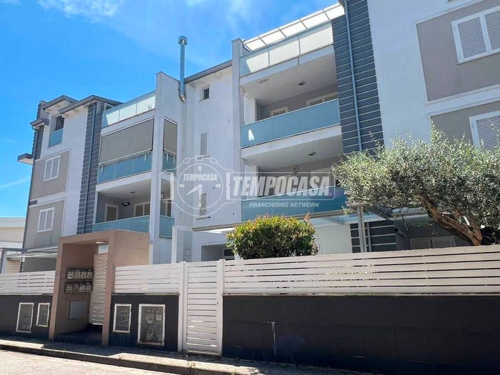 Appartamento quadrilocale in vendita in Via Vittorini, Lusciano