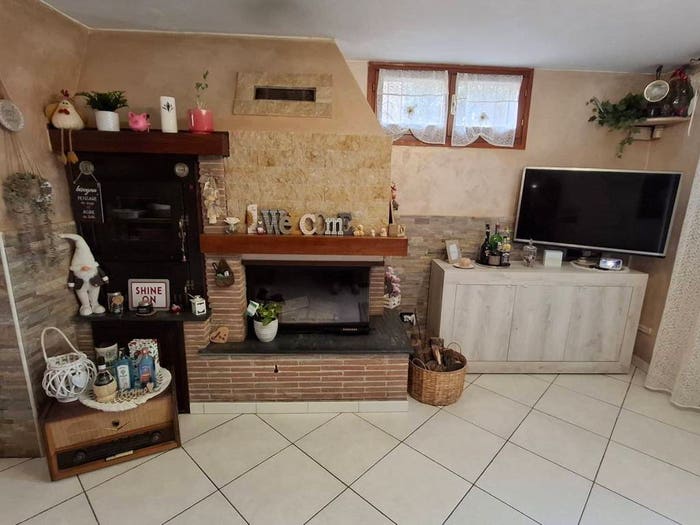 Appartamento quadrilocale in vendita in Via Palmiro Togliatti, Centro, Collesalvetti