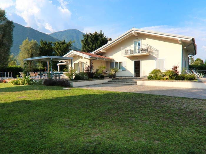 Casa con 6 locali in vendita in Via Quadri Seconda, Bagolino