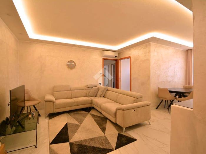 Appartamento quadrilocale in vendita in Via delle Attivita', Centro, Brembate