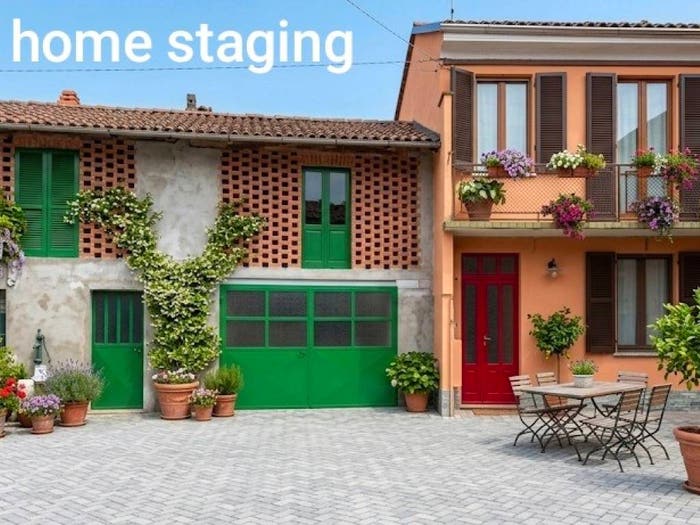 Casa con 6 locali in vendita in Vicolo Cairoli, Giarole