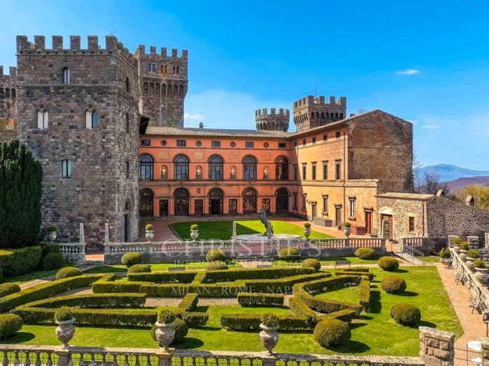 Casa con 6 locali in vendita in Via al Castello, Torre Alfina, Acquapendente