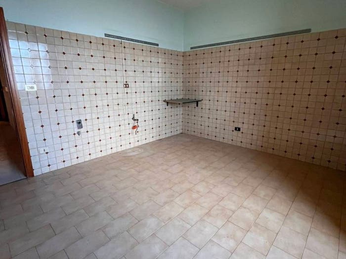 Appartamento con 5 locali in vendita in Via Ruggero il Normanno, Centro, Bagheria