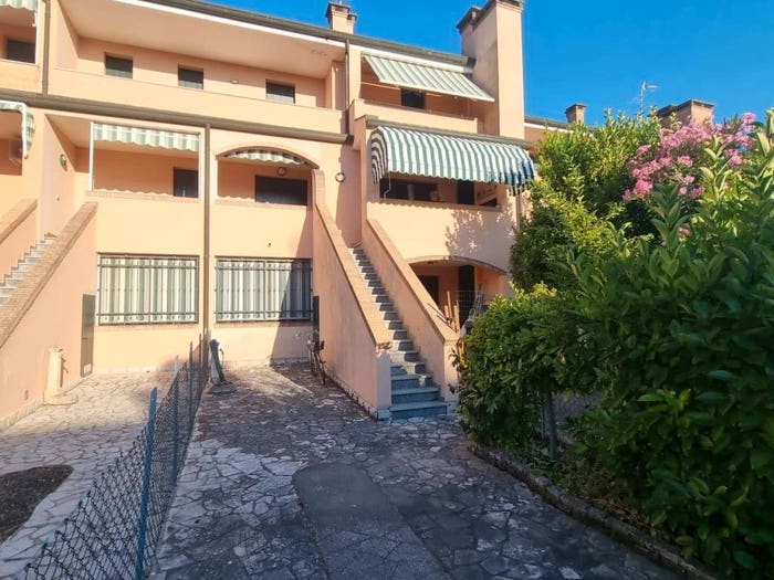 Casa trilocale in vendita in Viale Dante Alighieri, Lido degli Estensi, Comacchio