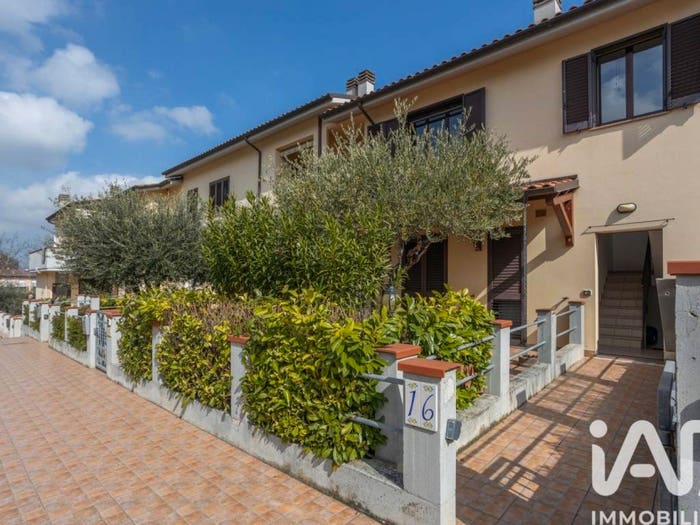 Appartamento quadrilocale in vendita in Via Sandro Pertini, Centro, Mergo