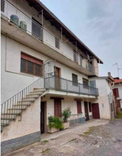 Appartamento trilocale in vendita in Vicolo Forno, Fagnano Olona