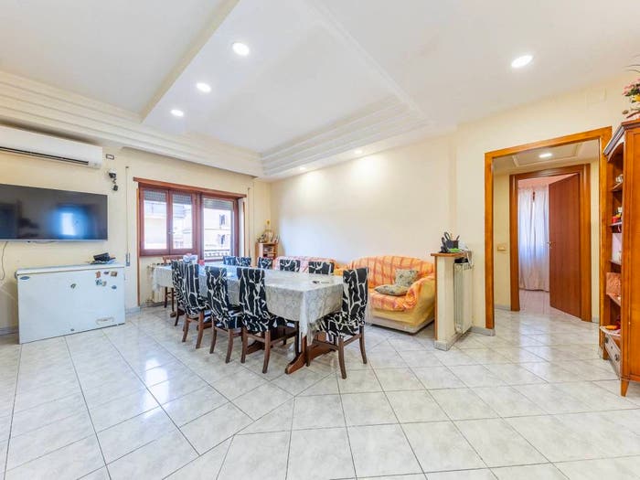 Appartamento quadrilocale in vendita in Via Casteggio, Casalotti, Roma