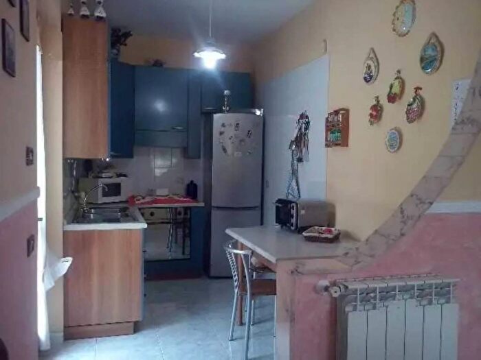 Appartamento quadrilocale in vendita in viale Amerigo Crispo, Cimitile