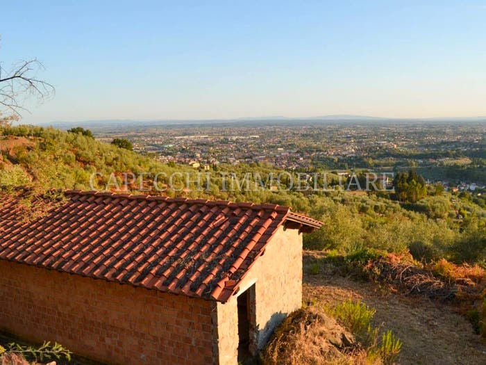 Casa con 6 locali in vendita in Via del Tenente, Massa e Cozzile