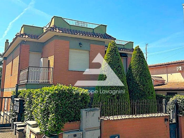 Appartamento quadrilocale in vendita in Via Tor Paluzzi, Cecchina, Albano Laziale