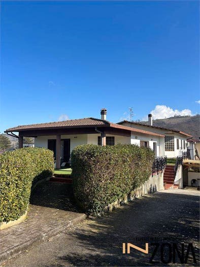 Casa con 5 locali in vendita in Villa Petto, Colledara