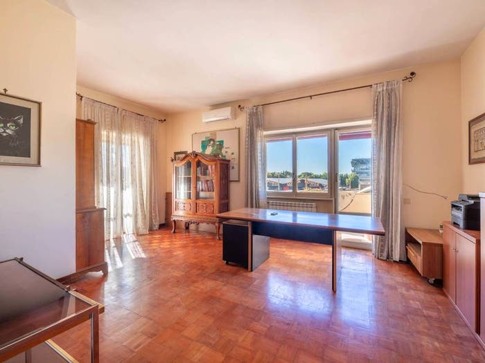 Appartamento trilocale in vendita in Via Scarperia, Magliana, Roma