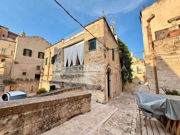 Casa quadrilocale in vendita in Centro, Matera