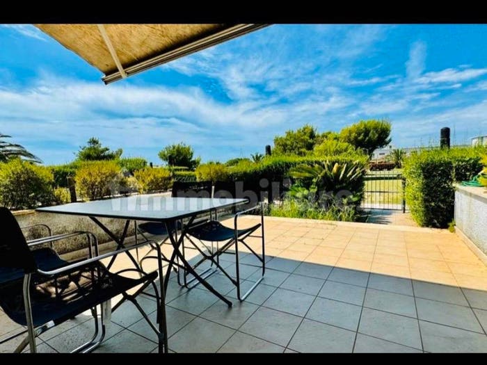 Appartamento trilocale in vendita in Viale del Tirreno, Tirrenia, Pisa