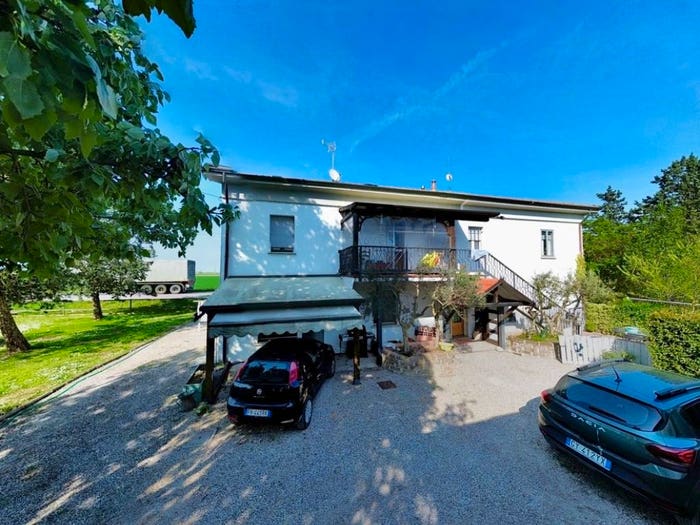 Casa con 6 locali in vendita in Via San Vitale, Sasso Morelli Sesto Imolese, Imola