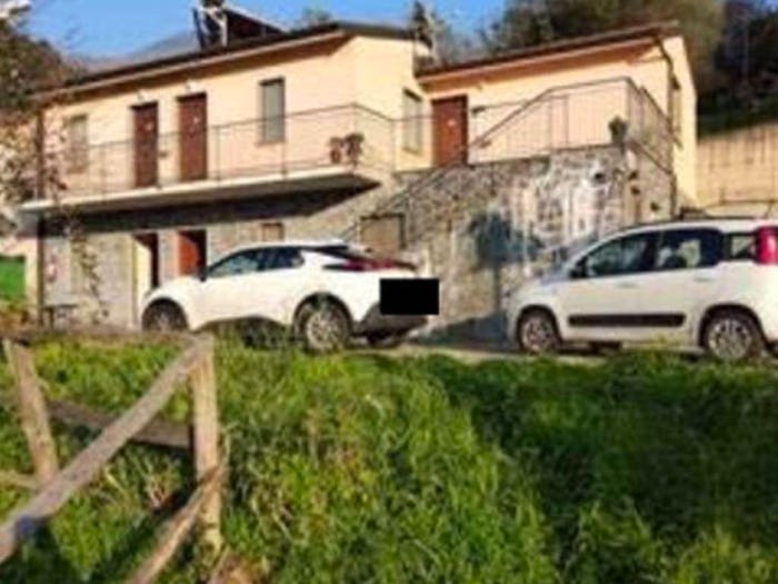Casa con 6 locali in vendita in Contrada Scarapulli Sant'Angelo di Brolo ME Italia, Sant'Angelo di Brolo