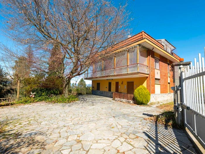 Casa con 6 locali in vendita in Strada San Martino, Castiglione Torinese