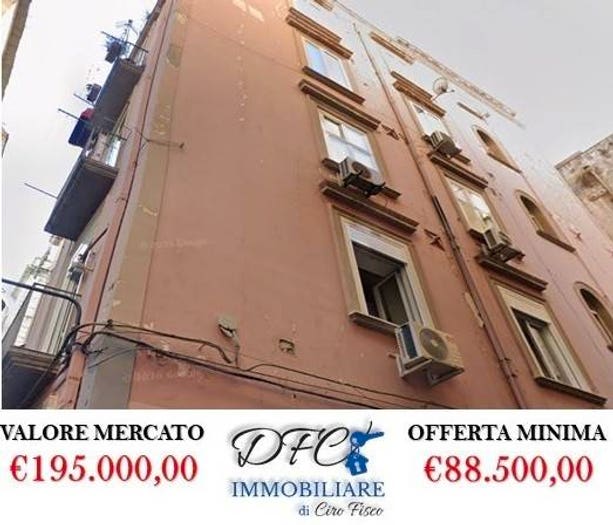 Appartamento trilocale in vendita in Strettola Agli Orefici Vico, Borgo Orefici, Napoli