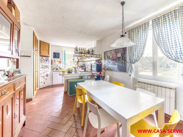 Casa con 6 locali in vendita in Via Leonardo da Vinci, Città, Montevarchi