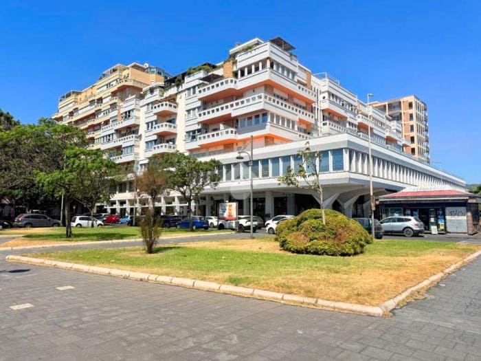 Appartamento con 5 locali in vendita in Piazza Nettuno, Rotolo, Catania