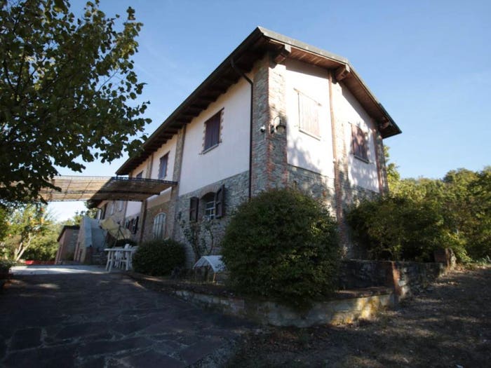Casa con 6 locali in vendita in Gadignano, Pianello Val Tidone