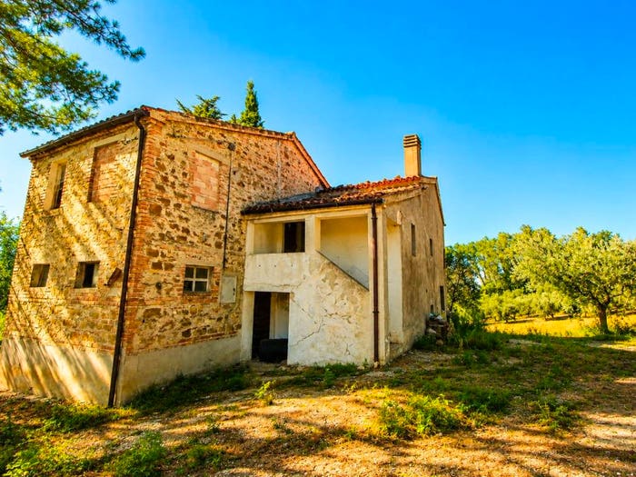 Casa con 6 locali in vendita in Maiolati Spontini