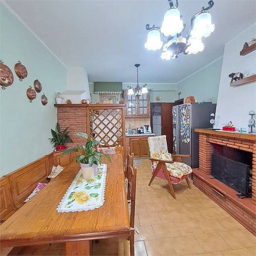 Casa con 6 locali in vendita in Massarosa Paese, Massarosa
