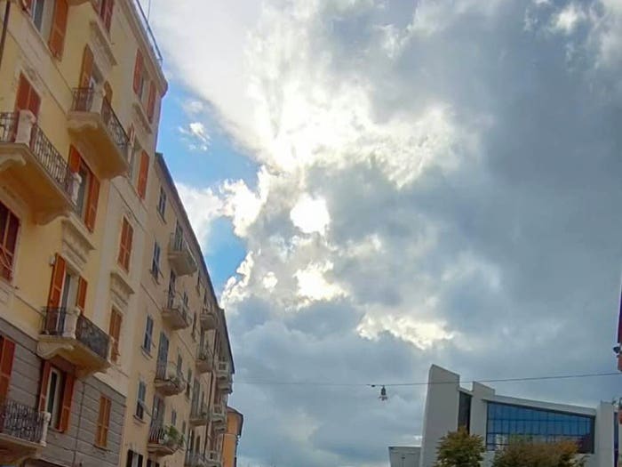 Appartamento con 5 locali in vendita in Via Bartolomeo Guidobono, Centro Storico, Savona