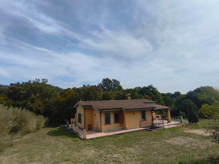Casa con 6 locali in vendita in Via del Forconcino, Manziana