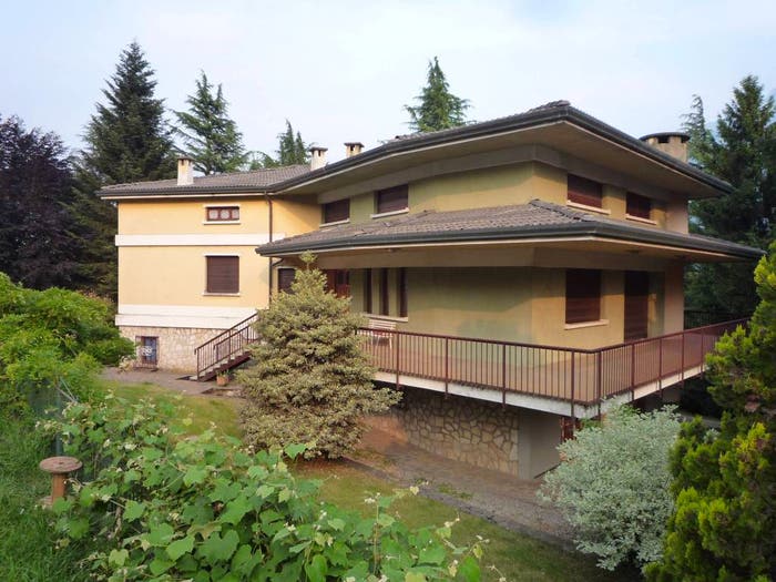 Casa con 6 locali in vendita in Centro, Parre