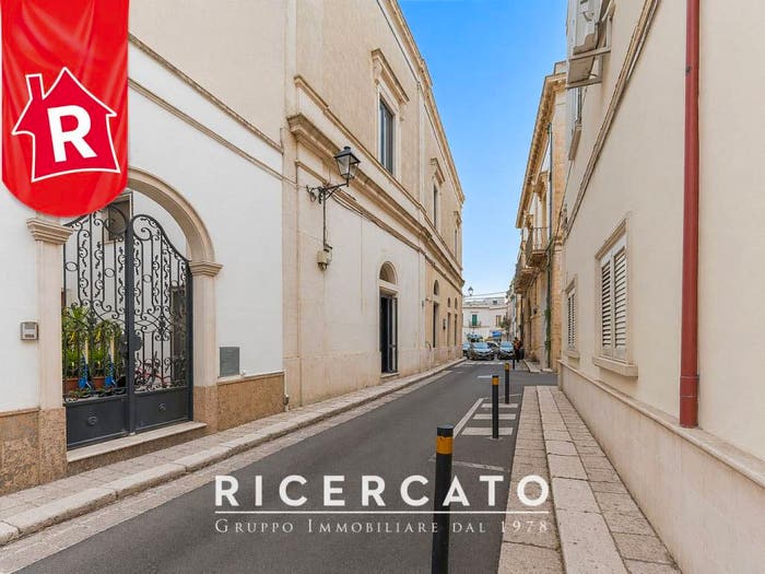 Appartamento con 6 locali in vendita in Via Moline, Novoli