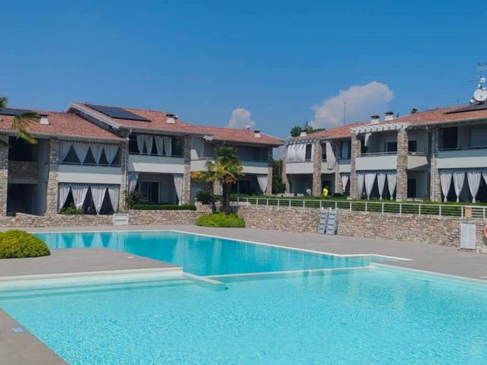 Appartamento trilocale in vendita in Via Pietra Pizzola, Castel Venzago, Lonato del Garda