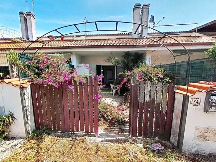 Casa trilocale in vendita in Viale dei Tassi Ardea RM Italia, Tor San Lorenzo Nuova California, Ardea