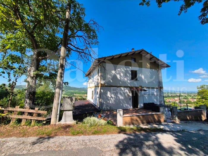 Appartamento con 5 locali in vendita in Strada dei Lozzi, Casanova Di Torre, Gubbio
