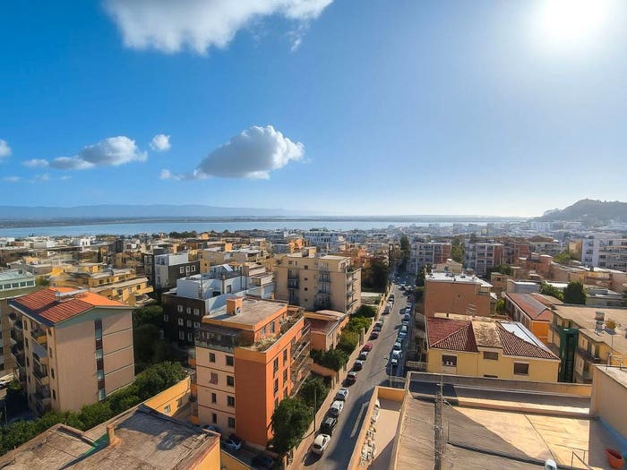 Appartamento con 5 locali in vendita in Via Baldassarre Castiglione, Genneruxi, Cagliari