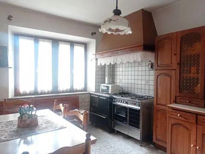 Casa con 6 locali in vendita in Via Castello Della Gardona, Longarone