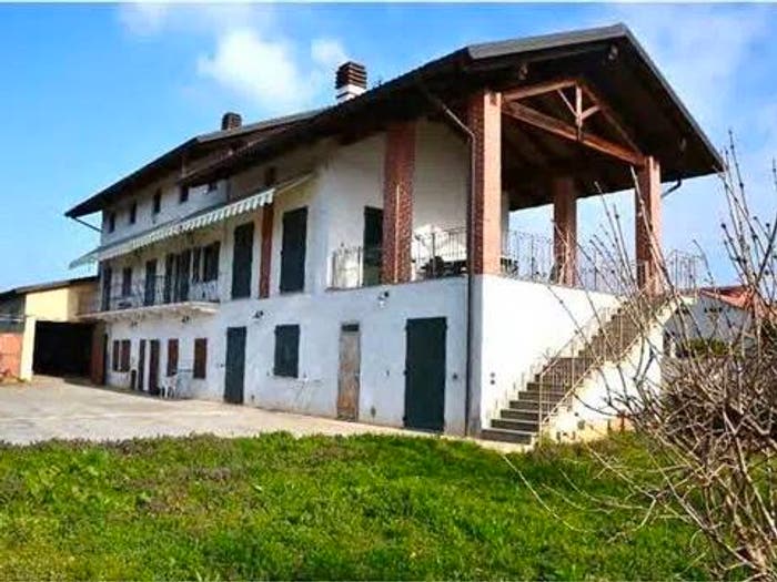 Casa con 6 locali in vendita in Via Maglione, Borgo d'Ale
