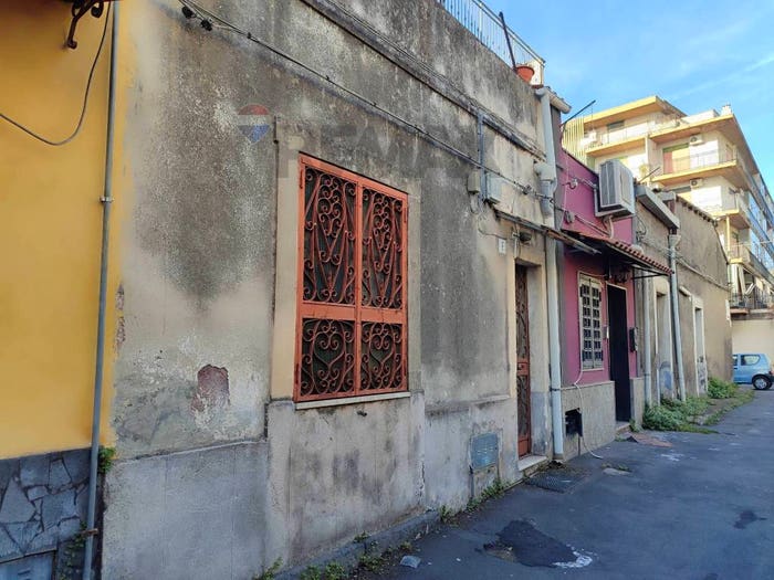 Casa trilocale in vendita in via Acquedotto Greco, Ferrarotto Acquedotto Greco, Catania