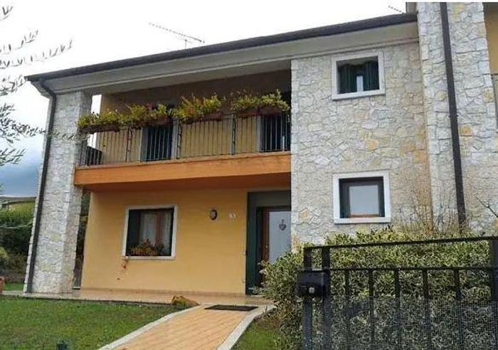 Casa quadrilocale in vendita in Via San Francesco, Centro, Farra di Soligo