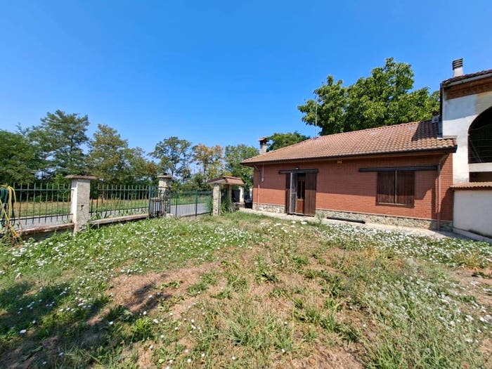 Casa con 5 locali in vendita in Frugarolo