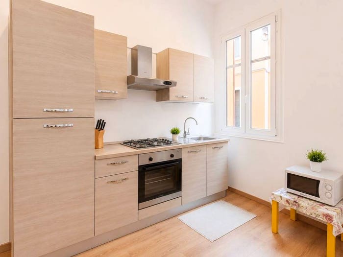 Appartamento quadrilocale in vendita in Via Croce Bianca, Centro Storico, Ferrara