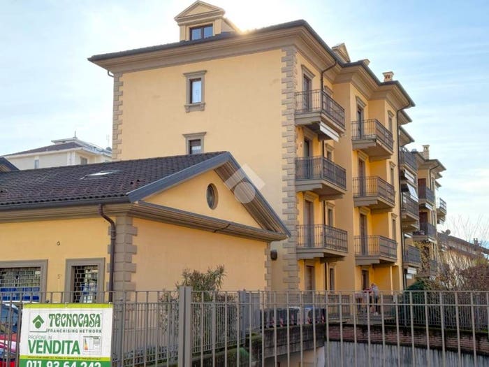 Appartamento bilocale in vendita in Via coazze, Centro, Giaveno