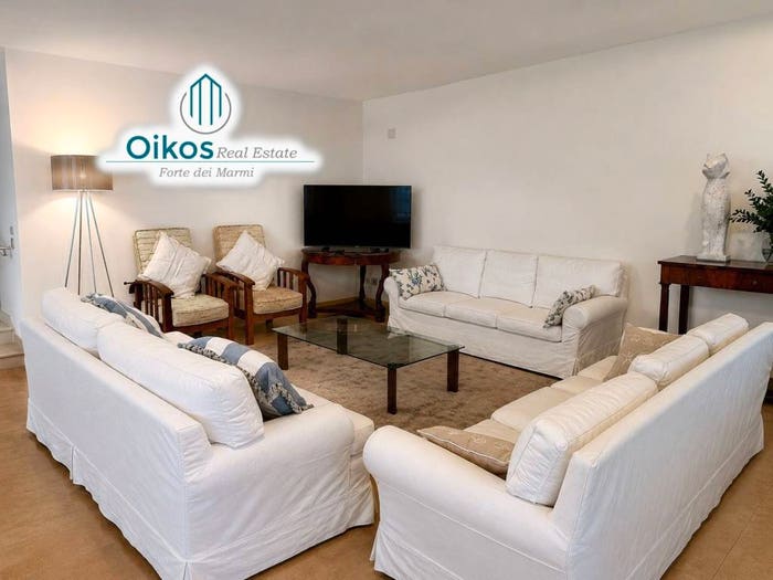 Casa con 6 locali in vendita in Via Duca d'Aosta, Centro, Forte dei Marmi