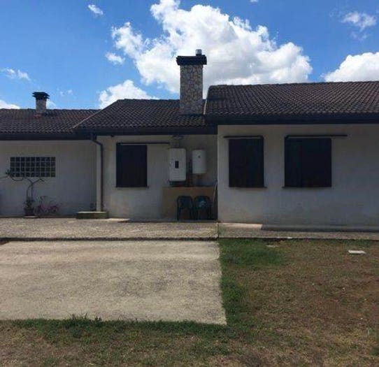 Casa quadrilocale in vendita in Via Olivella Traversa I, Ruviano