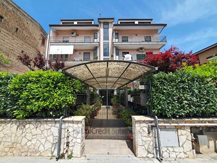 Appartamento trilocale in vendita in via Martiri di Caiazzo, Ercole, Caserta
