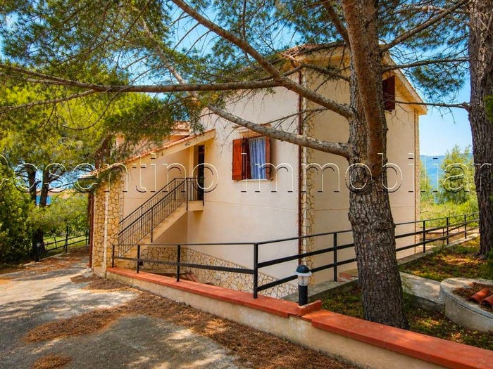 Casa con 6 locali in vendita in Strada Salme, Casteldaccia