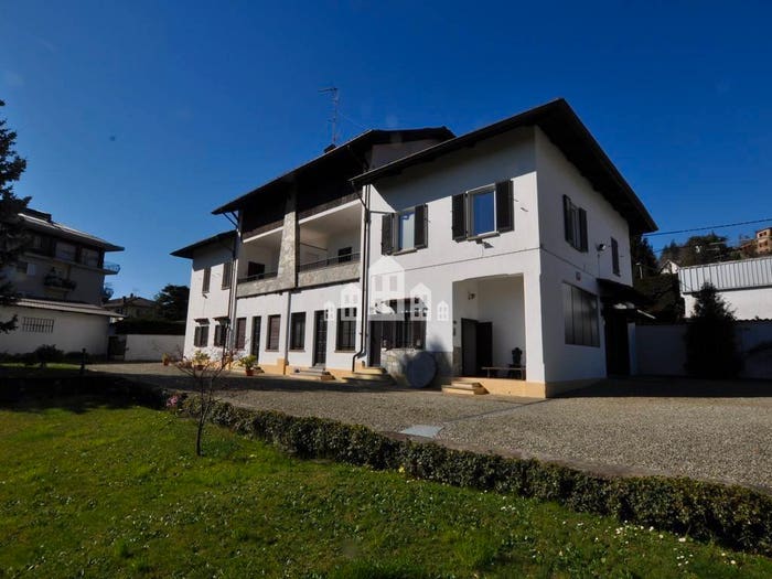 Casa con 6 locali in vendita in Via Bosdonio, Centro, Cuorgnè